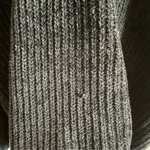 Joe Fresh Closed Cowl Neck Chunky Knit Sweater Size Medium Black - Picture 2 of 9